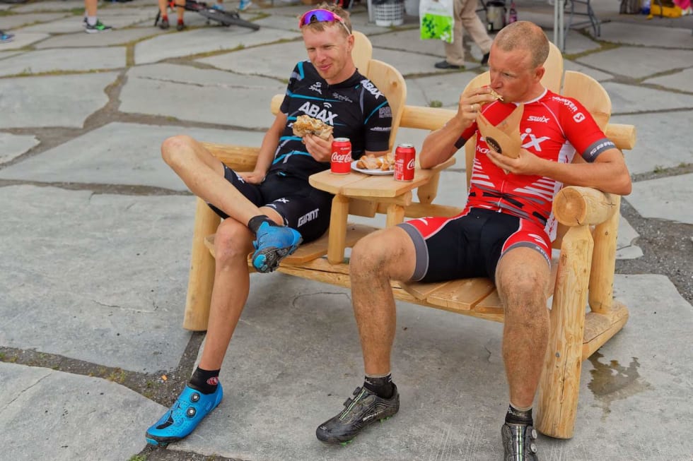 Men det må vente til etter påfyll. Foto: Ola Morken Mål Øivind Bjerkseth - Roar Solli Offroad Valdres 2018 - Ola Morken 1400x933