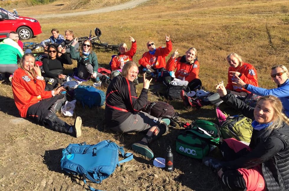 Mat må man ha, og felles lunsj gir god stemning. Foto: Marina Staubo Hafjell jentecamp oct 2015 lunch - Marina Staubo 1400x924