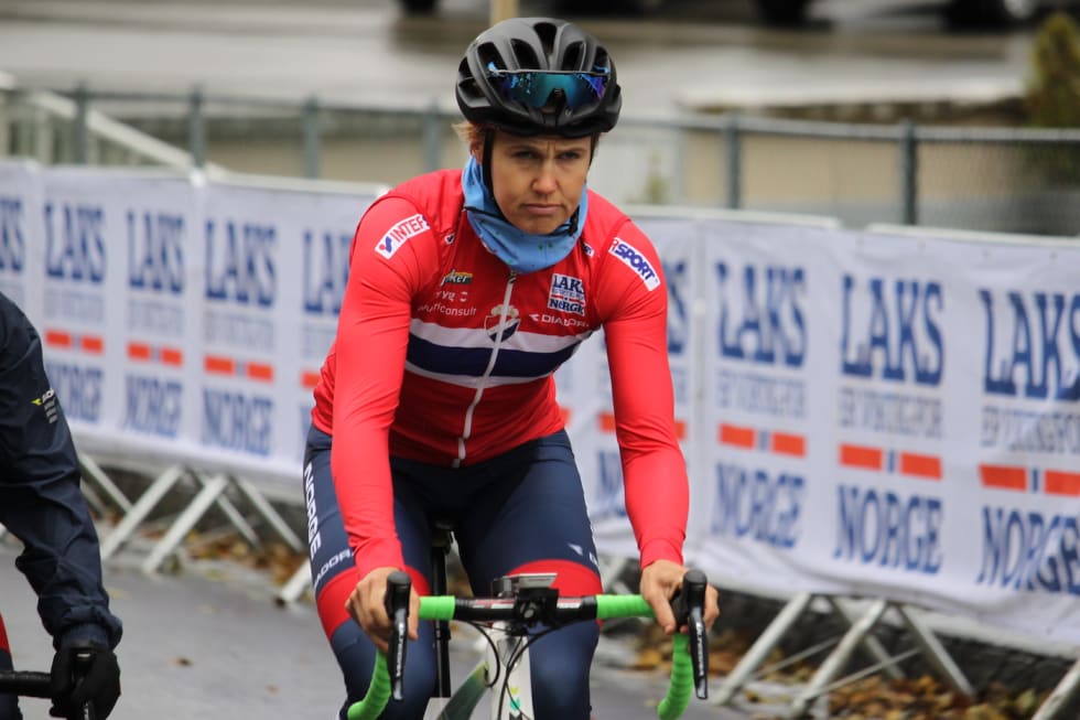HJEMMEBANE: Ingrid Moe syklet for Norge under VM i Bergen i september. Foto: NCF Ingrid Moe - VM Bergen 2017 - foto NCF 1400x933
