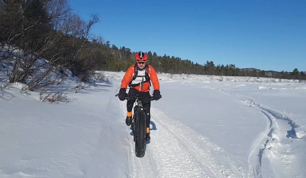 Etter uværet kom finværet. På vei opp Lesjohkka. Foto: Porsanger CK elva Lesjohka igjen - Porsanger CK 1400x