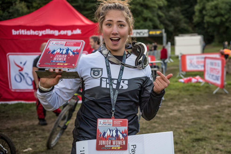Mille Johnset under siste runde i British Downhill Series. Foto: Yasmeen Green Mille Johnset - BDS 2017 - Yasmeen Green 1400x933