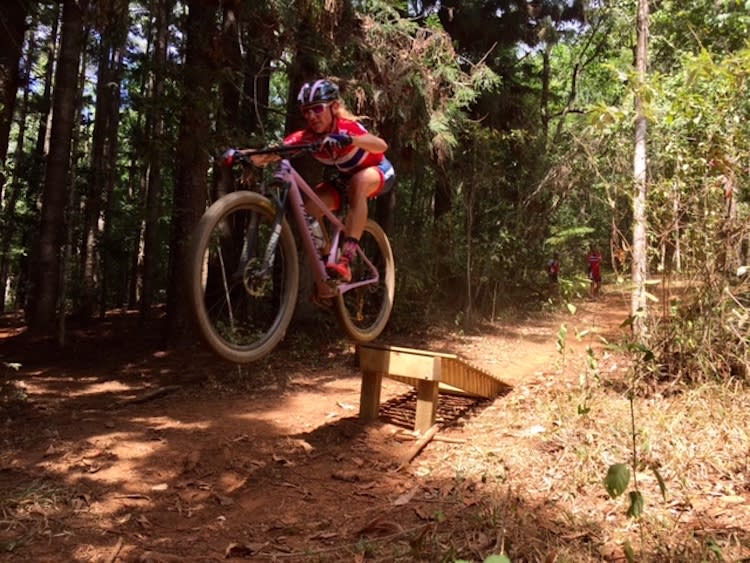 Gunn-Rita Dahle Flesjå på treningstur med landslagstroppen. Foto: Eddy Knudsen Storsæter Gunn-Rita Dahle Flesjå - VM Cairns 2017 - Eddy Knudsen Storsæter 750x