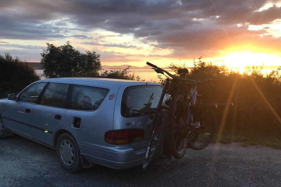 Bilen ble solgt for like mye som den ble kjøpt for: Cirka 7000 kroner. Foto: Hilde Sangesland Strædet Station Wagon New Zealand 2018 - Hilde Sangesland Strædet 1400x933