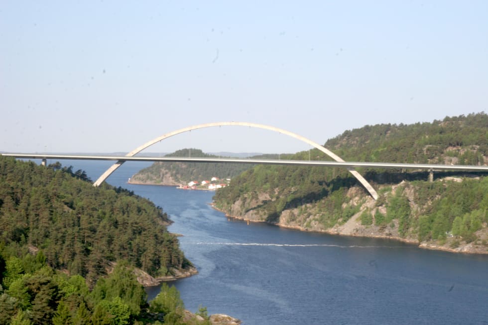 UNIKT: Landegrensen får også i år to grensekryssinger selv om rittformatet blir nytt. Foto: Ingeborg Scheve E6 bridge Scheve 1400x933