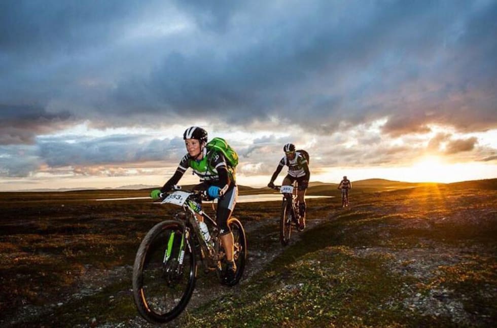 Linda Treseng kjørte OF300 i fjor, da med Geir Lien. Begge kjører OF700 i år, men på hvert sitt lag. Foto: Steinar Vik Linda Treseng- Geir Lien OF 2014 - Steinar Vik 1400x924