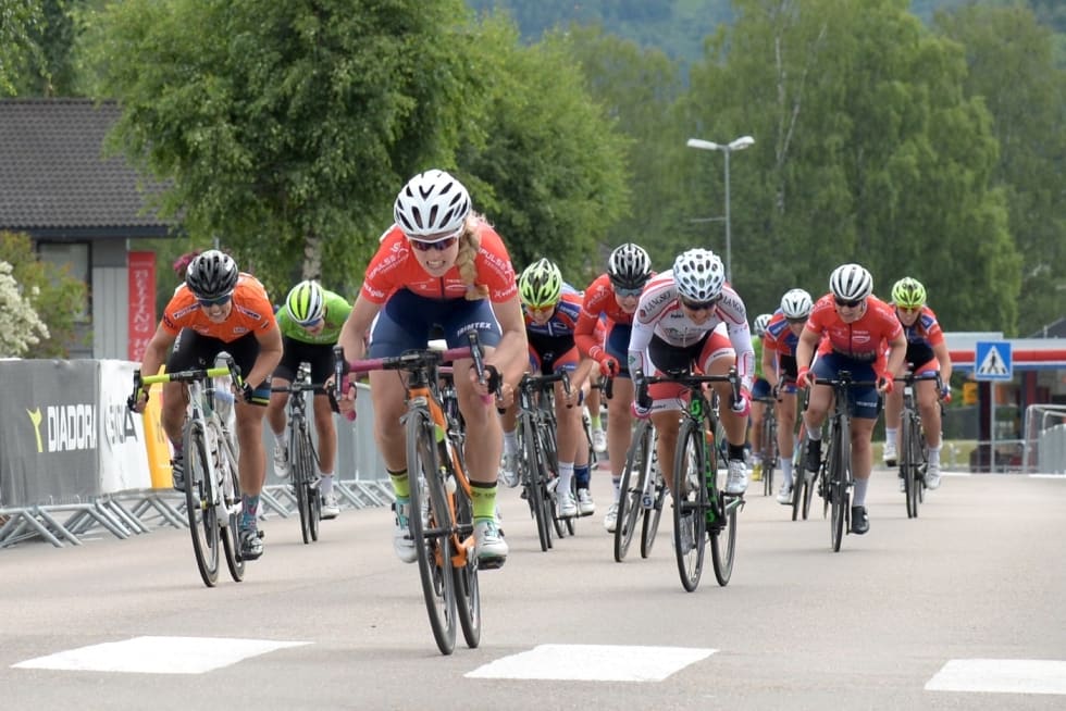 SPURTSTERK: Stine Borgli vant finaleetappen i Tour de Hallingdal. Foto: Kent Murdoch
