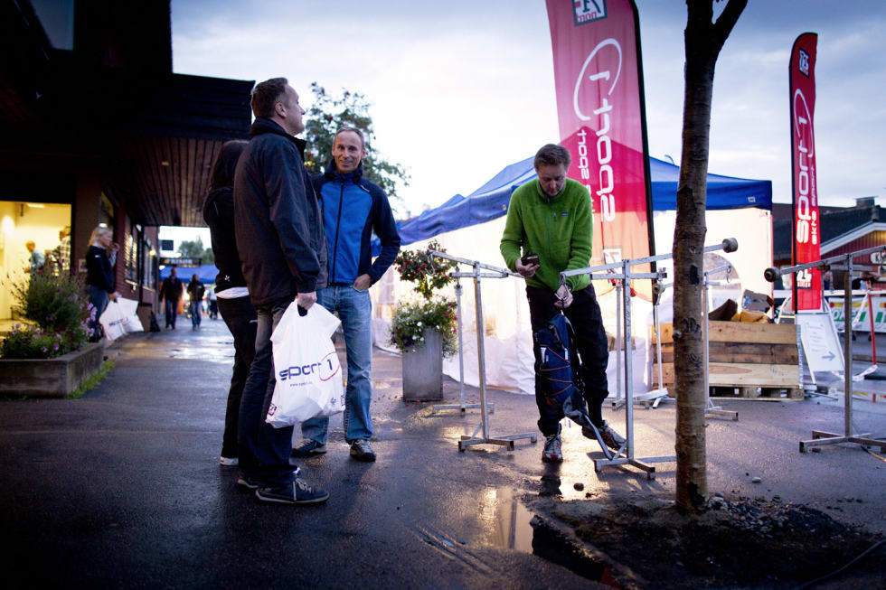 PÅ VEKTA:...og at du husker å veie den, selvsagt. Man vil vel ikke bli disket, vil man vel? birken_0015