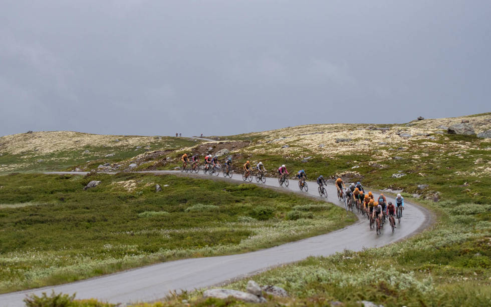 HUFSENT: Seniorguttas tredje etappe inkluderte en lengre grusstrekning over Hemsedalsfjellet. Foto: Cecilie Christensen Tour te fjells 2020