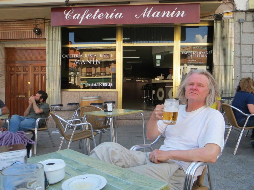Kultur: Tore Lundberg på torget i Manzanares. Foto: Håkon Gammelsæter