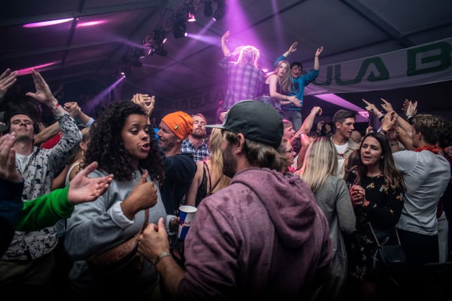 FEST: Veko er ikke bare ekstremsport. Kulturbiten er også temmelig sentral. Foto: Sebastian Åkerman