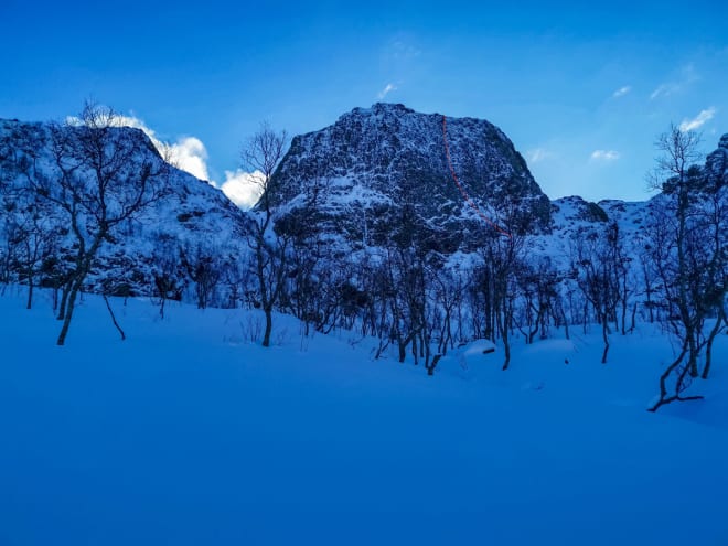 RÅ RUTE: Vestveggen på Reka. Foto: Signar André Nilsen