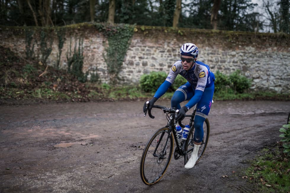 VANLIG SYN: Skivebremser blir stadig vanligere i proffeltet. Iljo Keisse brukte det hele klassikersesongen. Foto: Kristof Ramon.