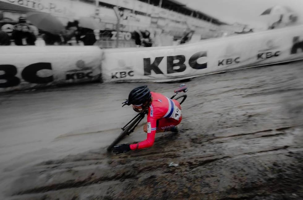 VM-DEBUTANT: Tiril Hole Mohr kjørte sitt første VM i januar, da hun representerte Norge i kross-VM 2016, som gikk i Belgia. Foto: Tom Prenen Tiril Mohr VM kross 2016 Foto Tom Prenen 1400x924