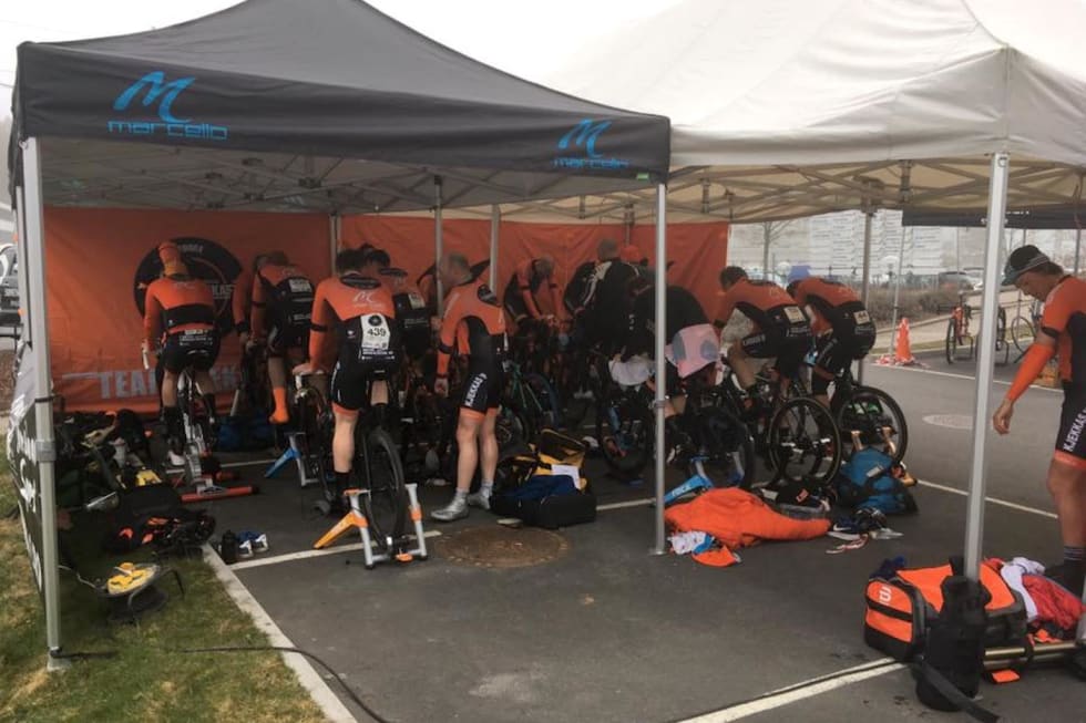 FORBEREDELSER: Kjekkas før start på Enebakk Rundt. Foto: Team Kjekkas Kjekkas før start - Team Kjekkas 1400x933