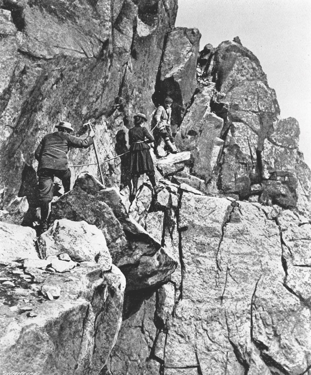 Slingsby, Bertheau, Berge galleriene 1900 - Foto-George Percival Baker