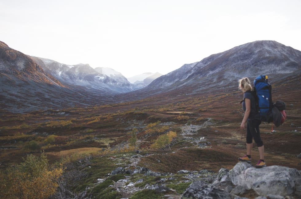 NYSNØ: Tafjordfjella er flott året rundt, med mange koselige hytter. Foto: Mari Valen Høihjelle.