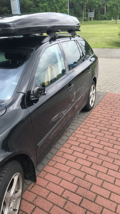 HERPA BIL: Slik så Idas bil ut etter nær døden-opplevelsen på autobahn.