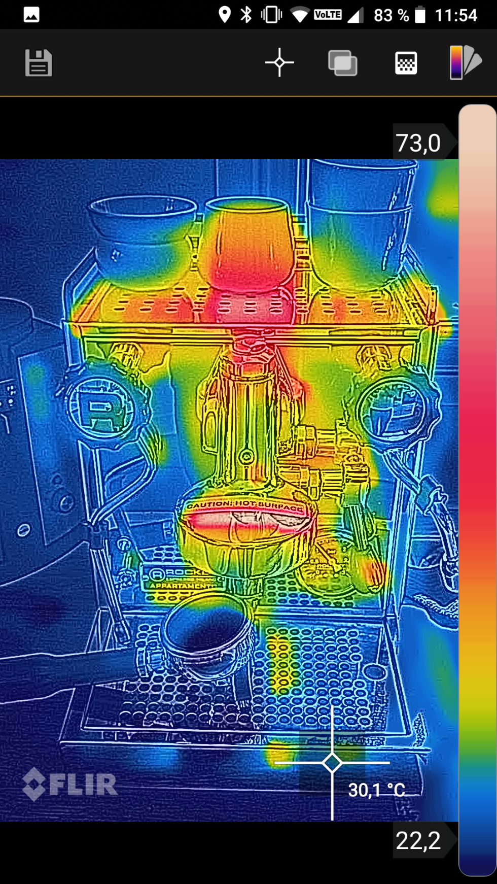 VARMEKAMERA: Den unike FLIR-teknologien gir unike bilder og en funksjonalitet få andre telefoner kan skryte av. Screenshot_20180615-115406