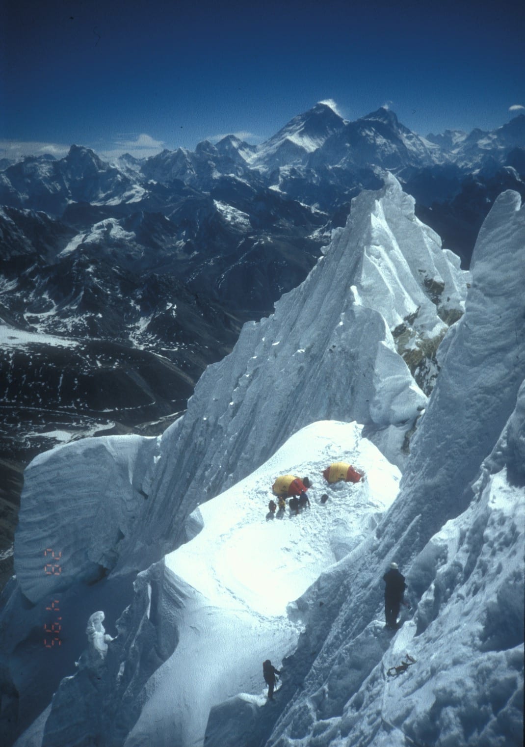 LUFTIG LEIR: «Ørneredet» på Dragnag-Ri, leiren på 6600 moh. Foto: Bjørn Myrer Lund Bjørn Myrer Lund Dragnag Ri