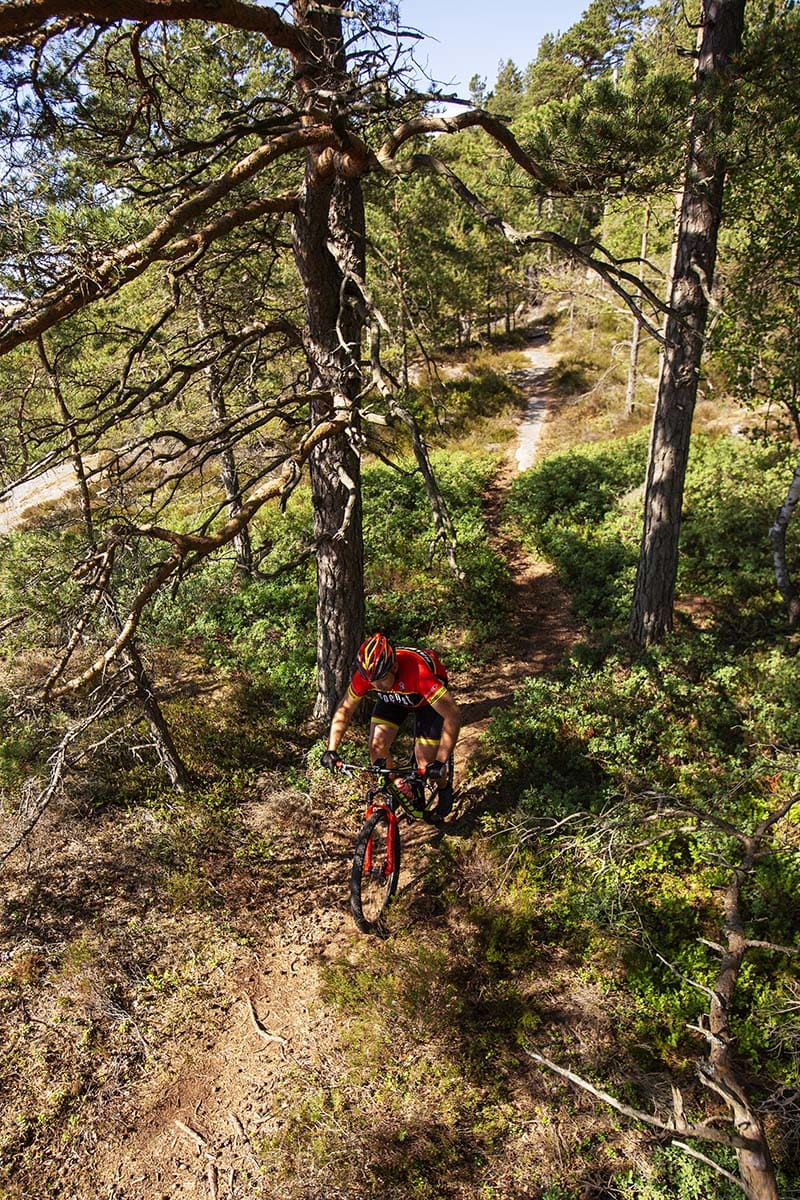 Marius Bekkevold underveis på sti som inngår i årets utgave av Grenserittet Etappe. Foto: Kristoffer Kippernes Grenserittet Etappe 2018 Marius Bekkevold - Foto Kristoffer Kippernes