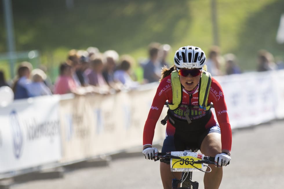 TREDJEPLASS: Ingrid Lorvik triller over målstreken som nummer tre, 15 sekunder etter Stenerhag og Hovdenak. Foto: Snorre Veggan 4 - birken2017-8026a