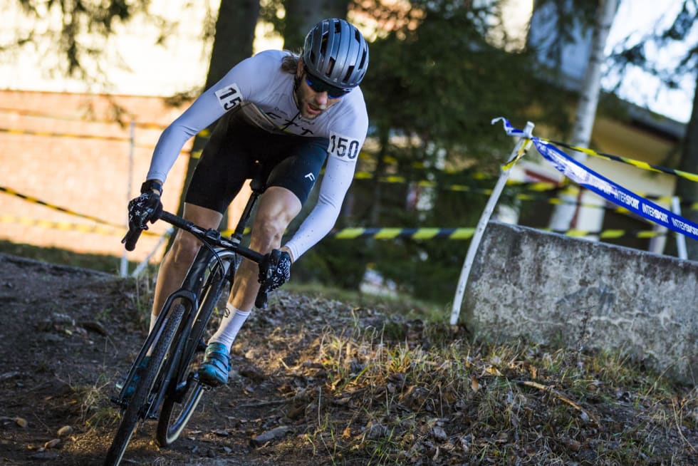 DEBUTANT: Otto Andreas Solberg er spent på nivået i masters-VM, som arrangeres i krossens hjemland Belgia. Foto: Per-Eivind Syvertsen Otto Andreas Solberg CX6 - Per-Eivind Syvertsen 1400x933