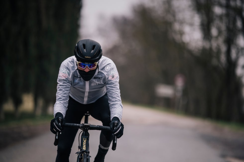TØRR OG FIN: Greg van Avermaet under rekognoseringen til Strade Bianche. Illustrasjonsfoto: Kristof Ramon.