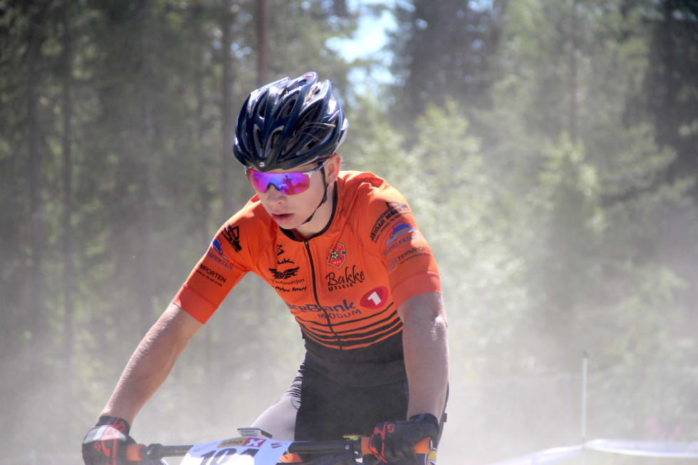 Emil Ravnåsen Vangen håper å beholde ledertrøya i Norgescupen, til tross for sjukdom i oppkøringen mot helga. Foto: Målfrid Ravnåsen Vangen Emil Ravnåsen Vangen - NC Konnerud 2018 Foto Målfrid Ravnåsen Vangen 1400x933