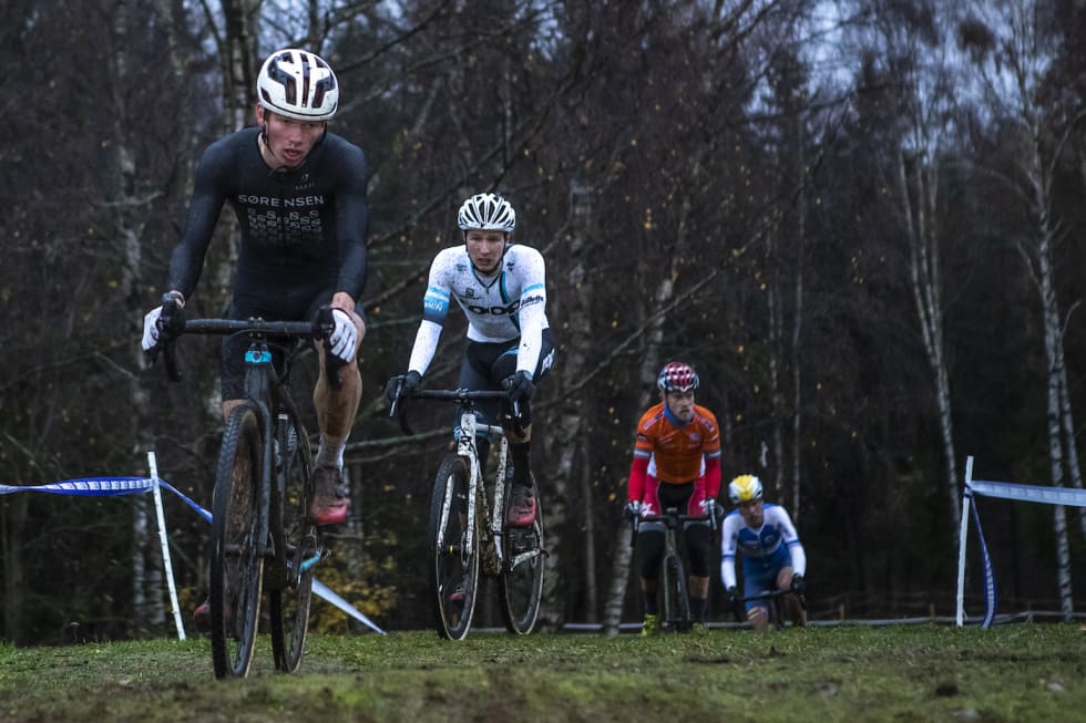 TREDJEPLASS: Knut Røhme kom av gårde med teten, men endte på tredjeplass i Skien. Foto: Pål Westgaard Knut Røhme - Håkon Lunder Aalrust - Ole Hem - Søren Wærenskjold - NC5 Grenlandskross - Pål Westgaard 1400x933
