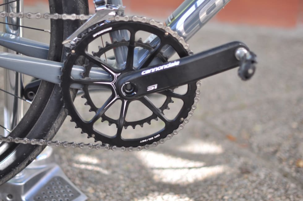 REAL: Du skal ha trøkk i pedalene for å forsere bratte grusbakker med Cannondale Slates semikompakte krank.
