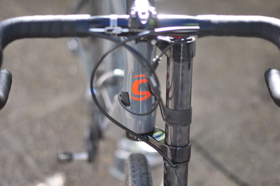 UNIK FRONT: Lefty-gaffelen har blitt brukt av Cannondale siden 1999. Den vekker fortsatt oppsikt i terrenget, og vil gjøre det på veien.