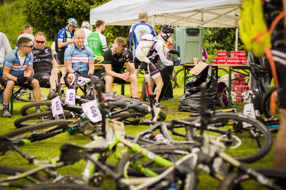 Rittskrøner og skrubbsår. Foto: Snorre Veggan After bike 1400x933