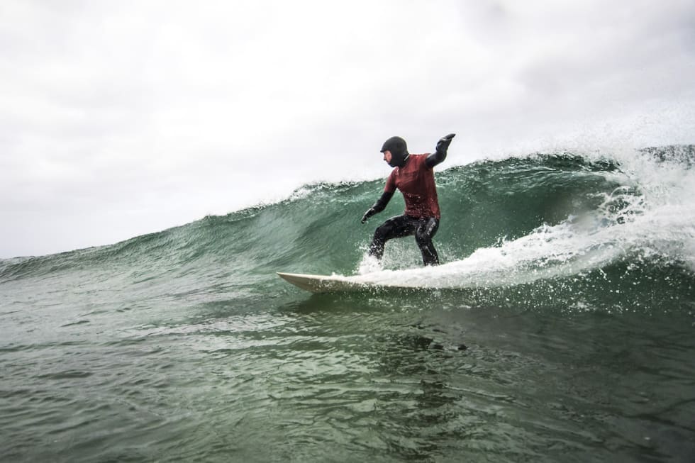 Surfekonkurransen XWave må vel sies å være ekstremsport, spesielt på vinterstid! Foto: Olav Standal Tangen Xwave 2107 - Olav Stansdal Tangen 1200x800