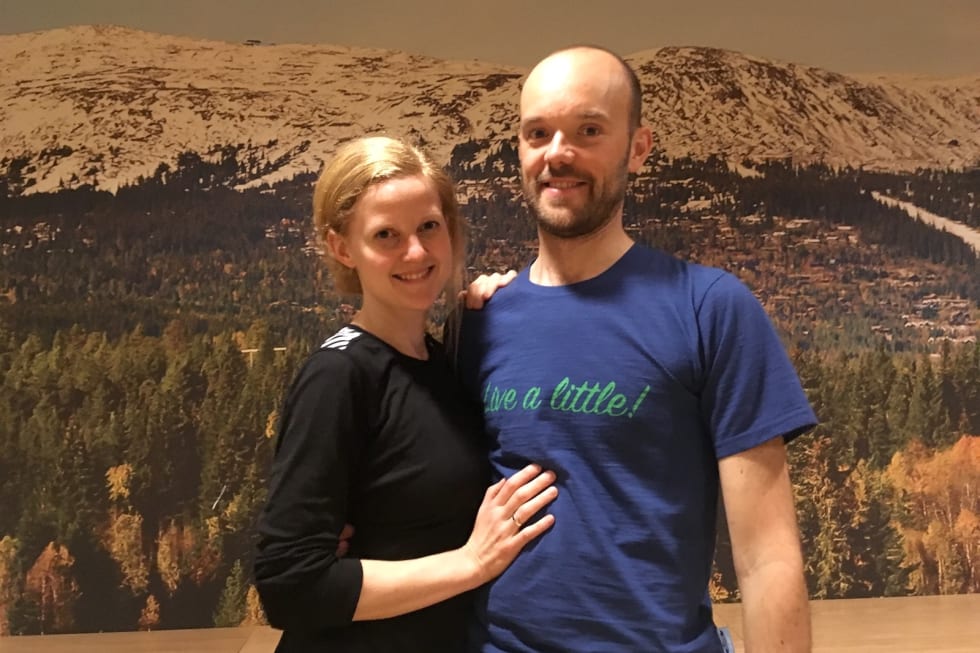 Ingrid Johnsbråten Börjars og Simon Börjars har lagt bryllupsreisen til Utflukt. Foto: Ingeborg Scheve