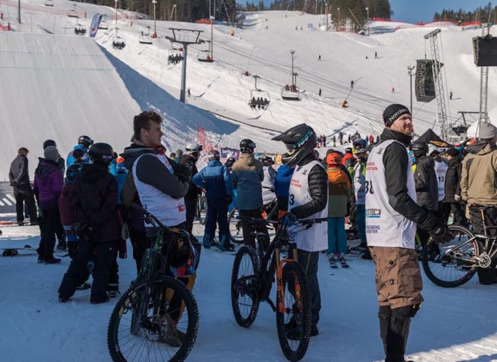 God stemning etter endt run i sykkelutforkonkurransen. Foto: Tor Magnus Arnfinsen Snowstock sykkelutfor 2018 Tor Magnus Arnfinsen 1000x