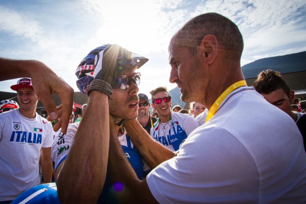 JUBEL: Ingen tvil om at bronsen betydde mye for Fontana. (foto: Snorre Veggan) terrengVM-7697a