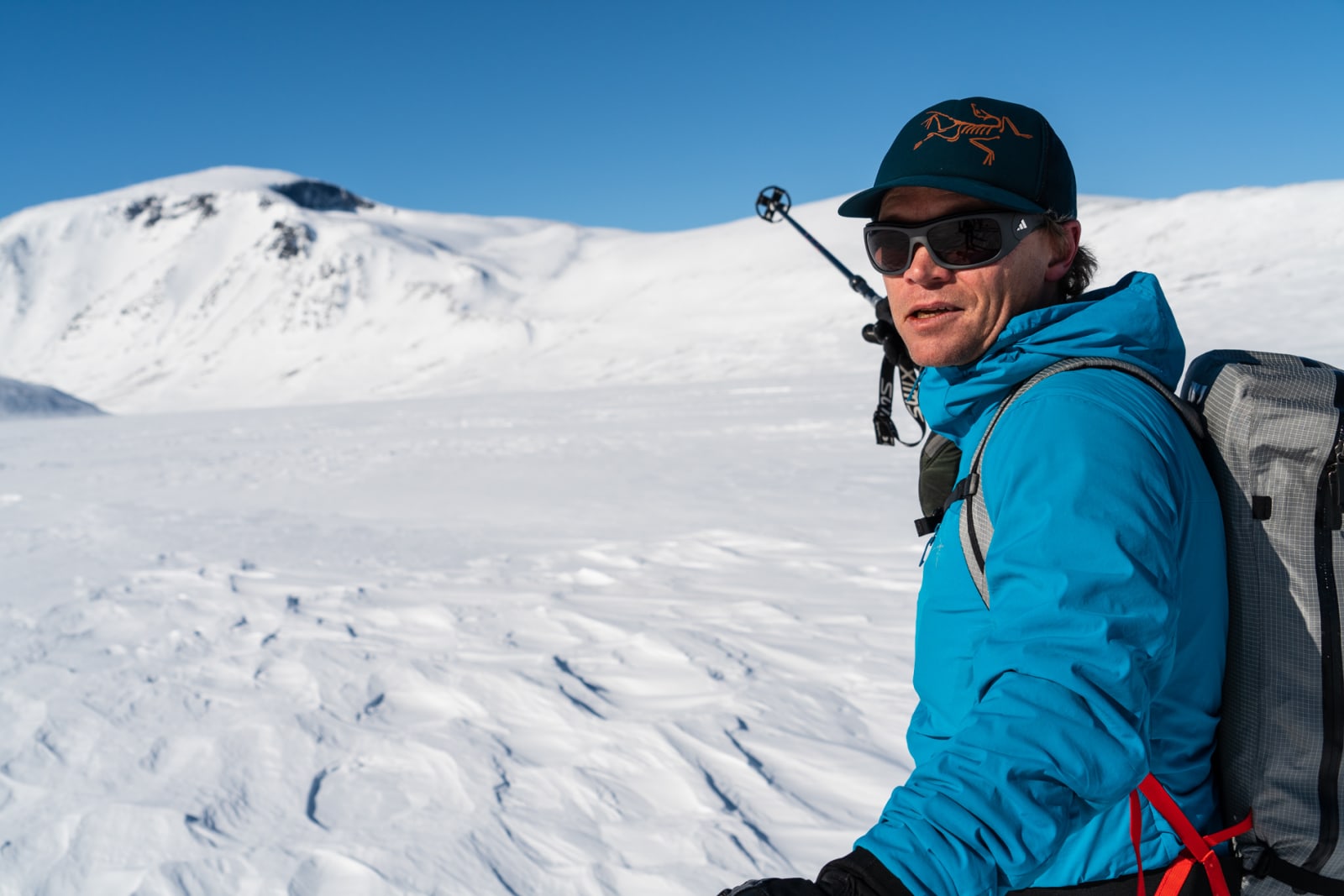 Det er nå seks år siden Stian Hagen (bildet) og Johan Wildhagen fikk testet ut idéen om en høgrute gjennom Jotunheimen. Den gangen var det den første av sitt slag i Norge, men siden den gang har det poppet opp mange flere høgruter rundt i den norske fjellheimen. Bilde: Christian Nerdrum