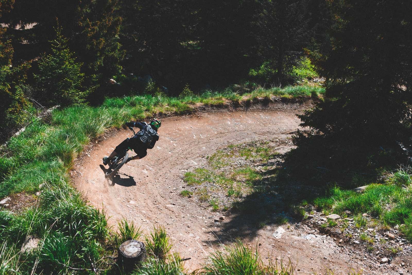 PARKLEK: Parkløypa i Hafjell er en klassiker de fleste kan ha det moro i. Morten Nordholm setter sving.
