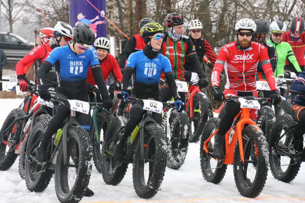 Startklare med 5000 kroner i sikte på målstreken: Odd Erlend Hansen Berg (til venstre), Audun Øverbye Hanssen og Vidar Mehl. Foto: Per Hannaseth