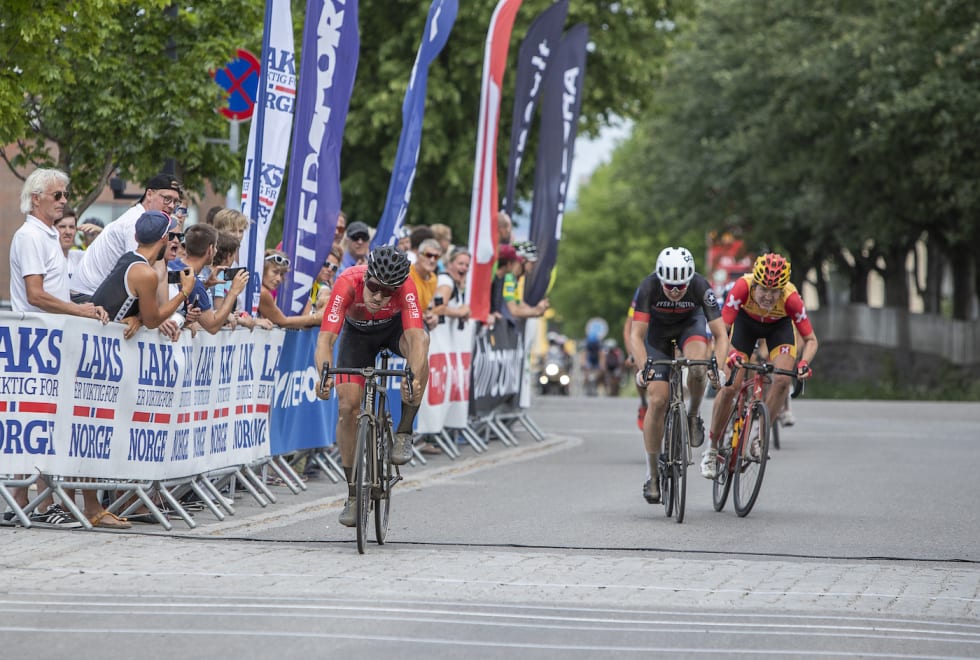 Foto: Pål Westgaard Finish - Gylne Gutuer 2018 - Pål Westgaard 1400x933