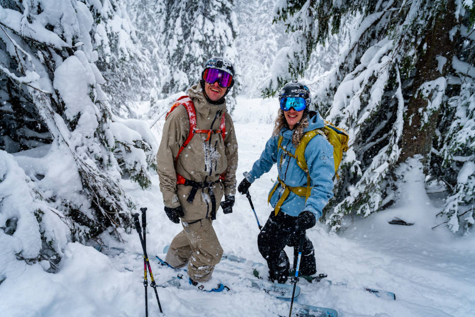 Robert Pallin Aaring og Eivind Aanensen kommer til å vise at Vassfjellet i Trøndelag kan ligne litt på skikjøring på de dypeste dagene i Canada. Foto: Kyrre Buxrud 210308_FORNYBARSKI_KYRREBUXRUD_87