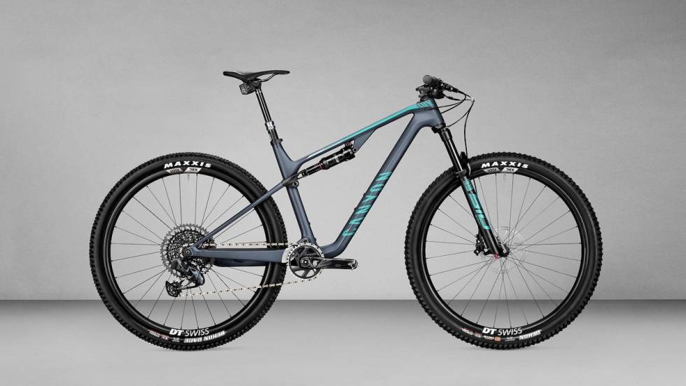 EKSTRA VANDRING: Lux Trail har 120 mm vandring i gaffelen og lengre ramme enn på rittmodellen. Canyon Lux Trail CF 8