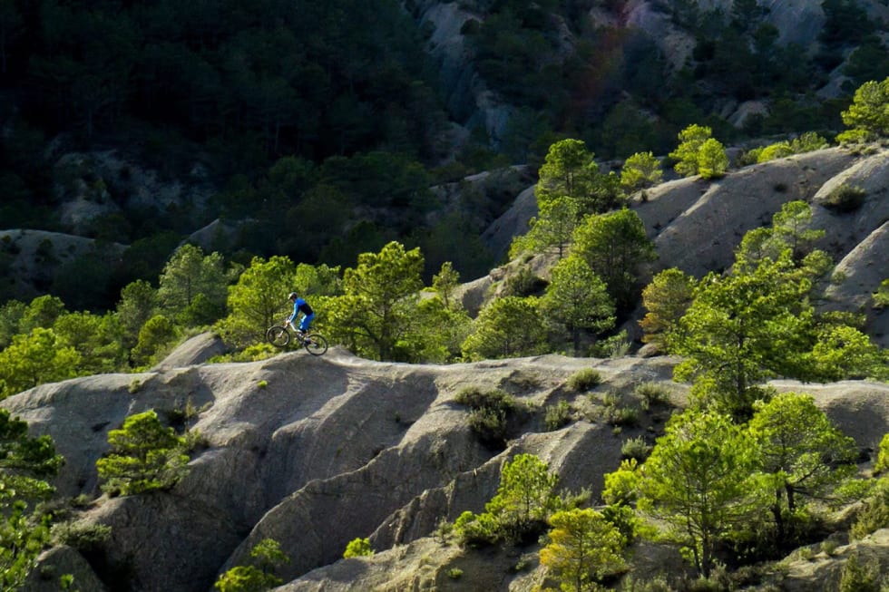 Zakarias Blom Johansen vant den norske enduroserien 80/20. Grunnlaget la han blant annet på treningssamlinger som her i Baskerland. Foto: Basque by Bike Zakka treningssamling 2015 - Basque by Bike 1400x933
