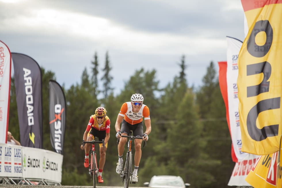 SLU SOM EN REV: Det sa konkurrentene om Frederik Wilmann, som vant andre etappe på målstreken. Foto: Pål Westgaard Frederik Wilmann - Torstein Træen - Tour de Hallingdal Stage 2 Sr Men - Pål Westgaard 1400x933