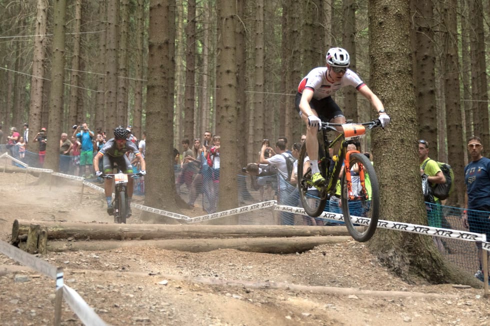 I fjor tok tok Petter Fagerhaug sin første verdenscupseier i Nove Mesto. I år ble han nummer fire i samme løypa. Foto: Bengt Ove Sannes Petter Fagerhaug foran Vlad Dascalu - WC Nove Mesto 2018 - Bengt Ove Sannes 1400x933