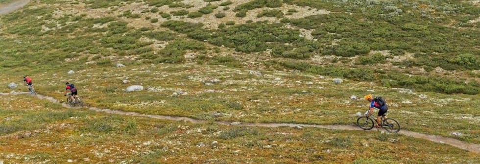Langt nedover. Foto: Ola Morken Nedover 2 Offroad Valdres 2018 - Ola Morken 1400x430