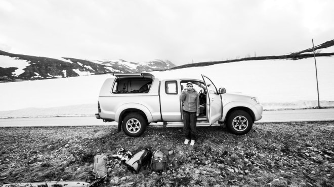 LIVET PÅ VEIEN: Victoria Isern pusser tennene. Foto: Øystein Bjelland