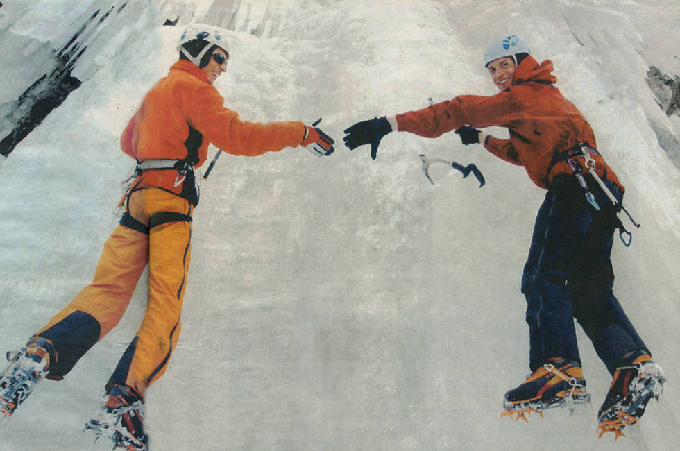 KJØRLIFOSSEN OG HYDNEFOSSEN PÅ EN DAG: Stephane Husson og Francois Lombard gikk begge fossene på en dag i 2006. Foto: Hallingdølen 39_Slemme fransmenn-1