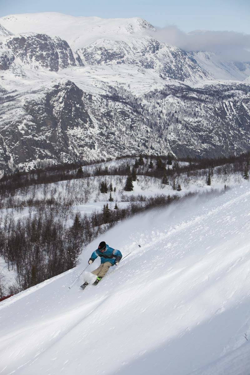 Offpiste Hemsedal OVER TREGRENSA: Hemsedal har super offpiste både over og under tregrensa. Foto: Thomas Kleiven