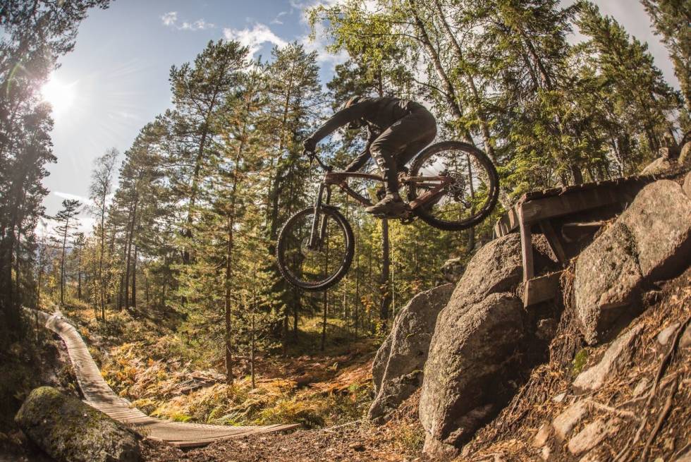 113: Litt morsomt er det at en av de svarte løypene i bikeparken er oppkalt etter nødnummeret. Det sier vel litt.. Foto: Svenn Fjeldheim 113 i drammen